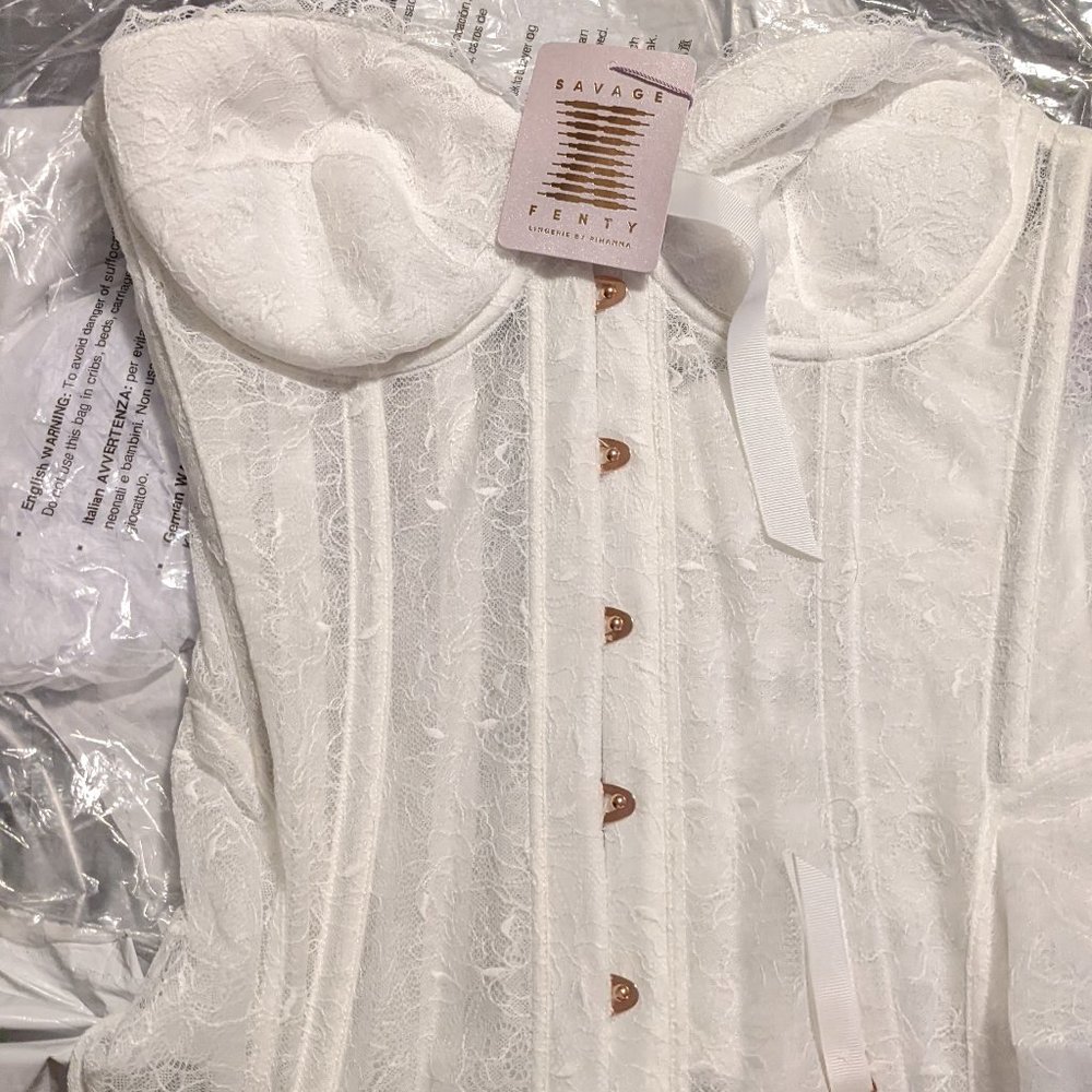 Savage X Fenty Lace up corset